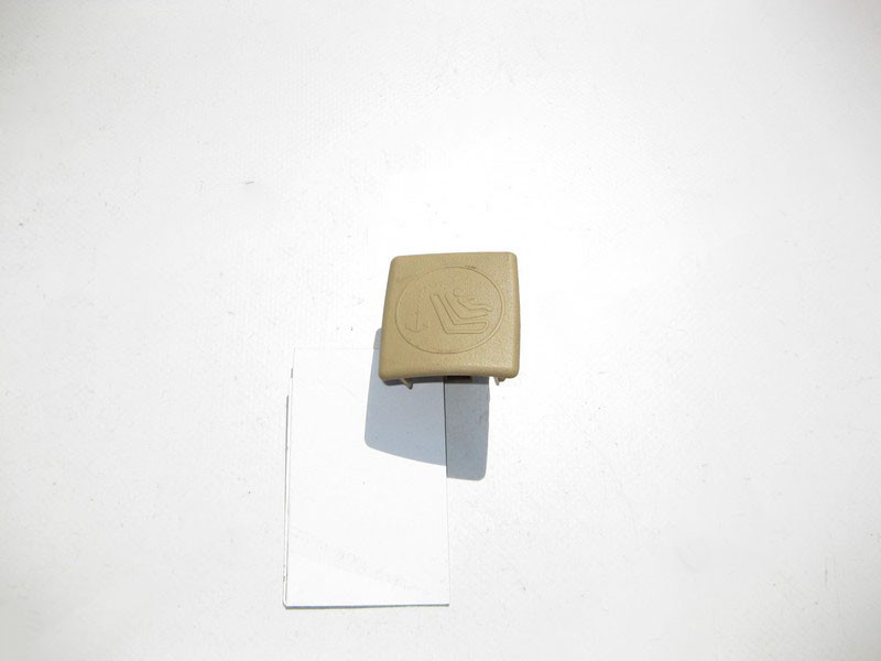 Mercedes-Benz  A1649246037 8K67 Бежева заглушка під петлю кріплення багажу на 2-му ряді сидінь ML W164 GL X164 Одесса - изображение 2