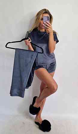 Піжама-комплект (футболка+шорти+штани) з плюшевого велюру Графітовий S Харків