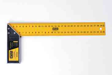 Угольник строительный 300мм (стальной) СИЛА Ровно