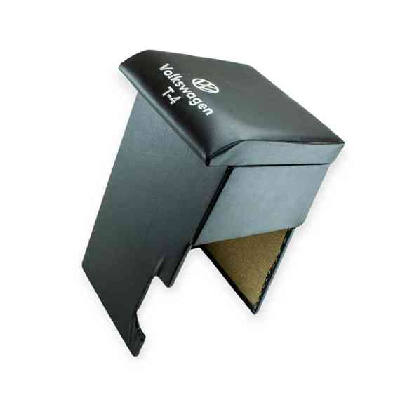 Подлокотник vw t4 1+1 черный с вышивкой (кожзам) Мукачево