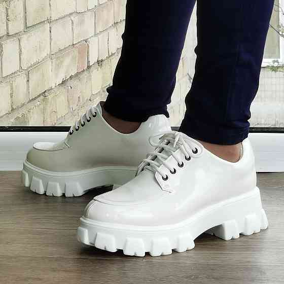 Жіночі Білі Туфлі Кросівки на Танкетці Сліпони Лакові Мокасини (розміри: 36,37,38,39,40,41) — 6-20 Дніпро