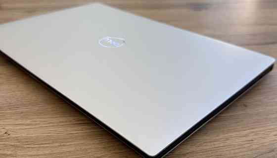 Ноутбук DELL XPS 13 9305 i5-1135G7/ 8/512Gb. Киев