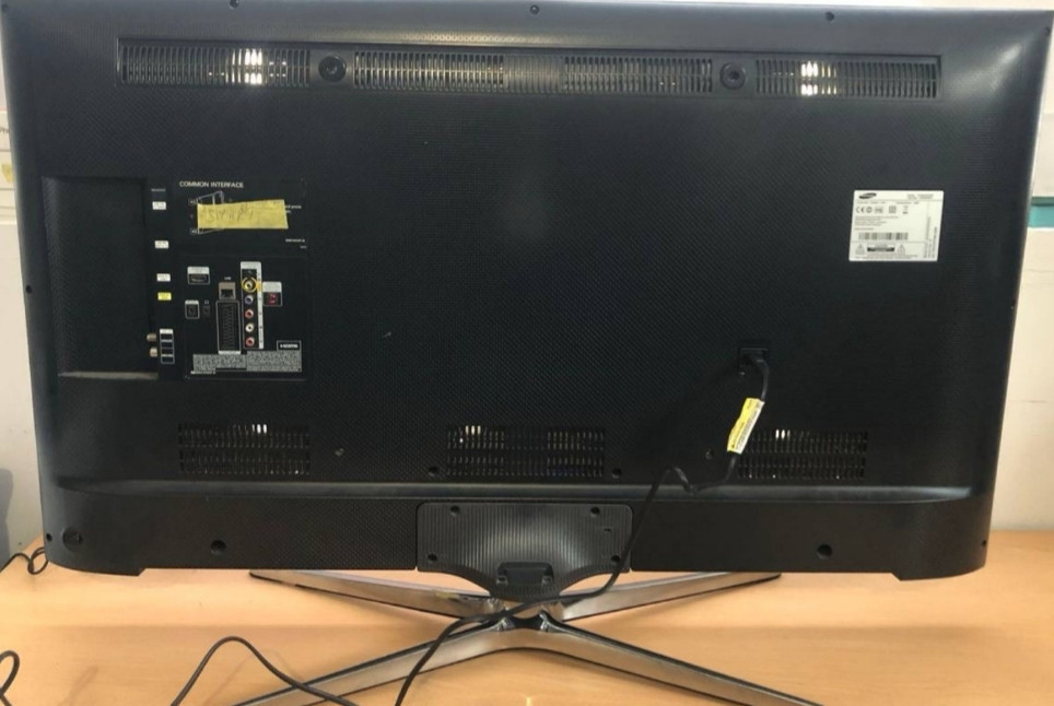 Телевизор: Samsung 48