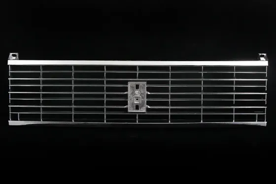 Решетка радиатора 2105 хром. Пластик Винница