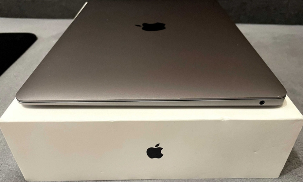 Ноутбук: MacBook Air (2019) 8/128Gb Space Gray Київ - фото 5
