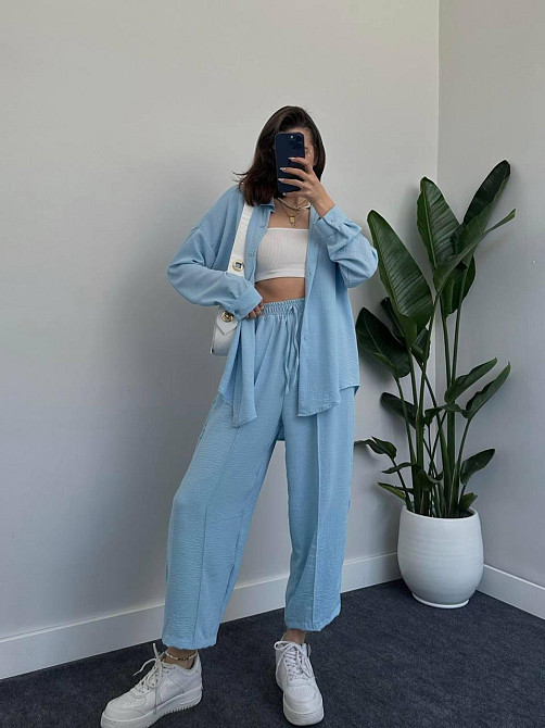 Женский легкий брючный костюм двойка: рубашка и брюки американский креп Голубой, 44/46 Одесса - изображение 7