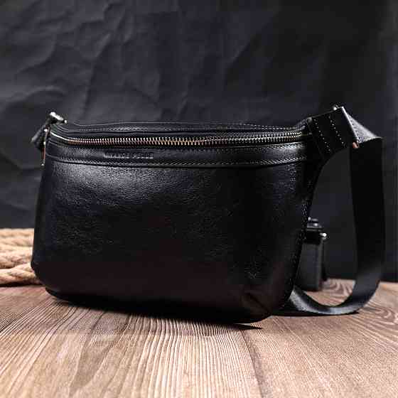 Кожаная бананка унисекс GRANDE PELLE 22813 Черный Киев