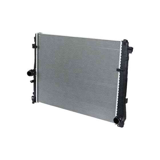 Радіатор охолодження BMW 17118666739 35122 Київ