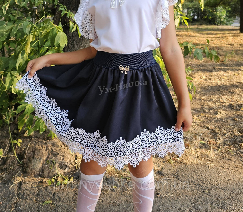 Шкільна спідниця з білим мереживом на 116-134 Кривий Ріг - фото 1