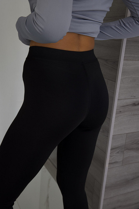 Женский костюм для спорта и фитнеса 