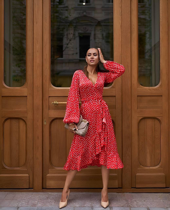 Женское романтическое летнее платье в горошек софт Красный Одесса - изображение 1