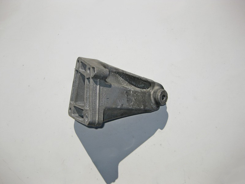 Mercedes-Benz  A6422230504 Кронштейн опори двигуна правий OM642 V6 3.0 cdi S-Class W221 Одесса - изображение 3