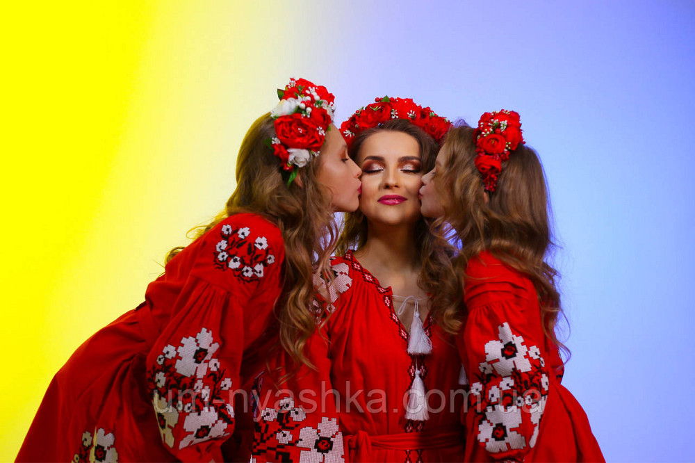 Детское вышитое платье натуральное полотно 