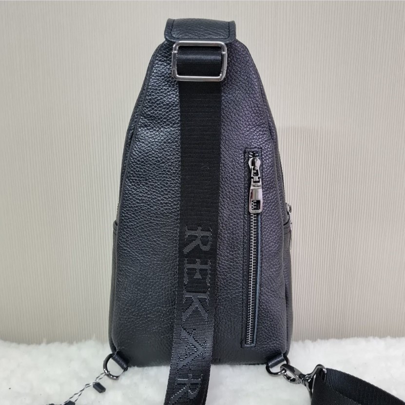 Брендовая мужская нагрудная сумка рюкзак слинг из натуральной кожи молодежная кожаная черная сумочка на плечо Киев - изображение 7