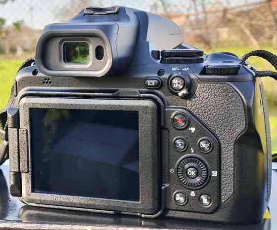 Nikon P1000+125Х Зум+WIFI+64GB sd Зумовик фотик поворотний дисплей. Харків