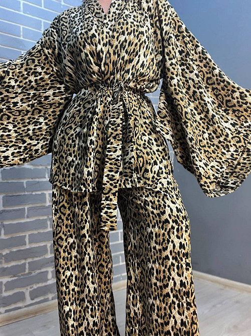 Костюм жіночий My fashion 1675 кімоно з поясом широкі брюки на резинці леопардовий принт one size коричневий, коричневий, one size Київ - фото 14