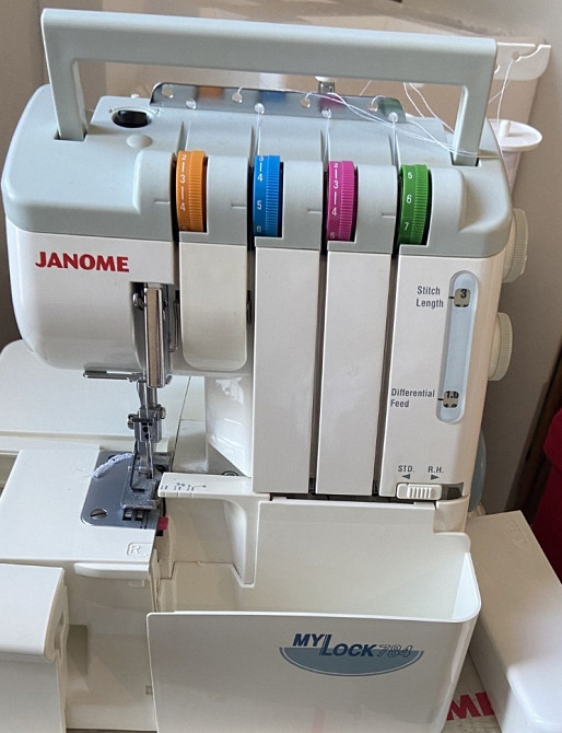 Оверлок брендовий на 4 Нитки металевий з автозаправлянням. Харків - фото 3