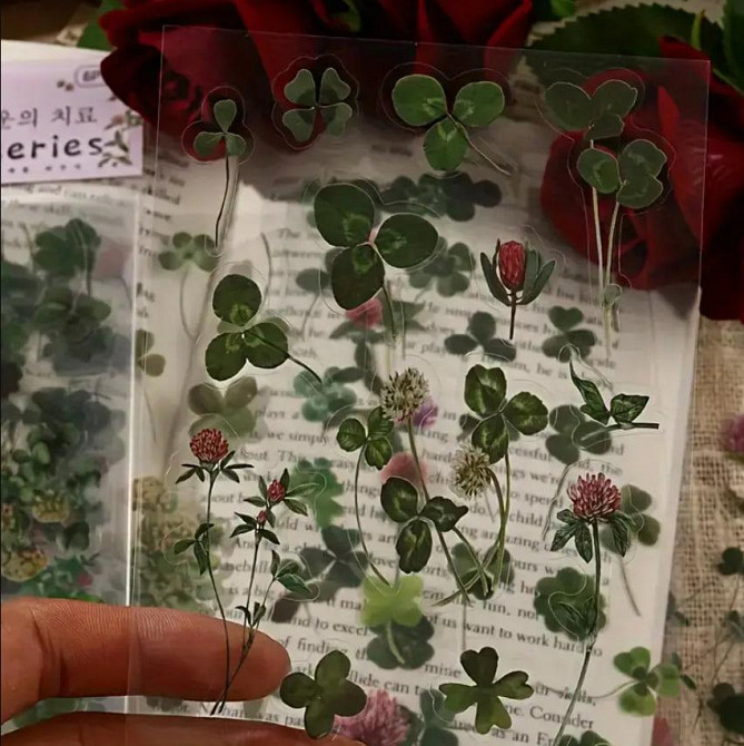 Глянцеві наклейки з конюшиною, 6 листів, самоклеючі ПВХ-стікери з блискучим покриттям для скрапбукін Київ - фото 1