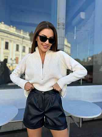 Женские базовые черные шорты из экокожи 50/52 Одесса