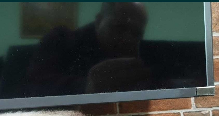 Телевизор Безрамный: 70