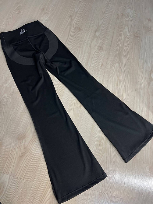 Лосины женские Immet 3317 клеш от колена широкий пояс утяжка высокая талия черные, черный, M Одесса - изображение 3