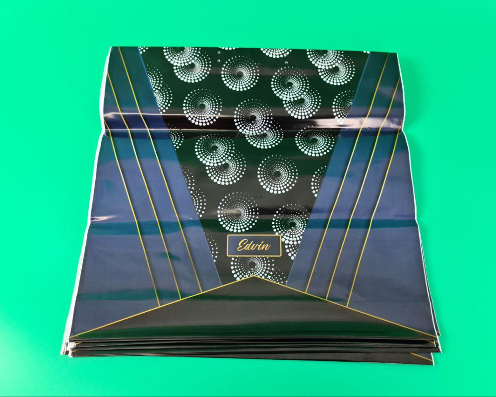 Полиэтиленовый пакет (40х40) с пластиковой ручкой