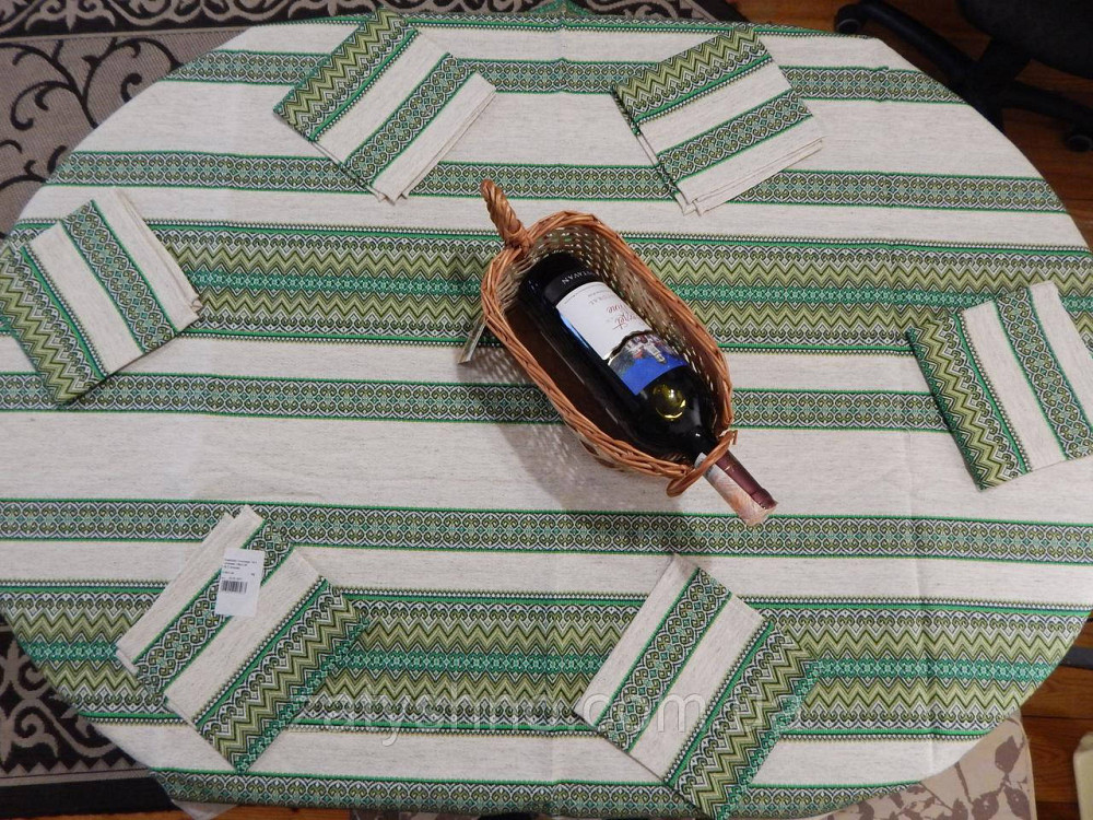 Зелена скатертина вишита на подарунок Київ - фото 2