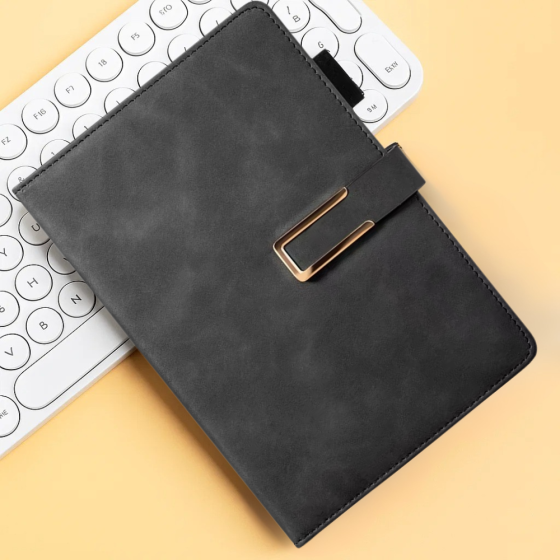 Щоденник, планер блокнот з ручкою на 100 аркушів, формат А5, записник, планер в м'якій обкладинці, колір чорний Кам'янець-Подільський