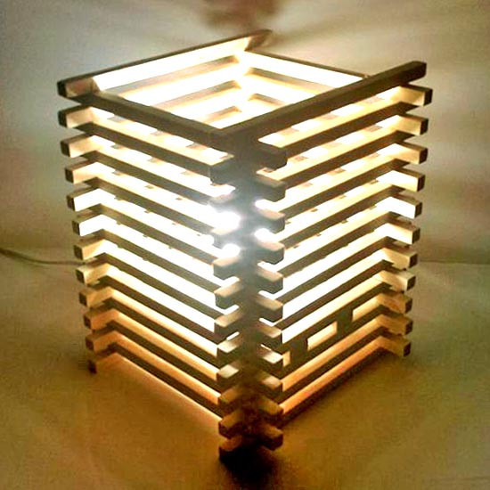 Светильник настольный 