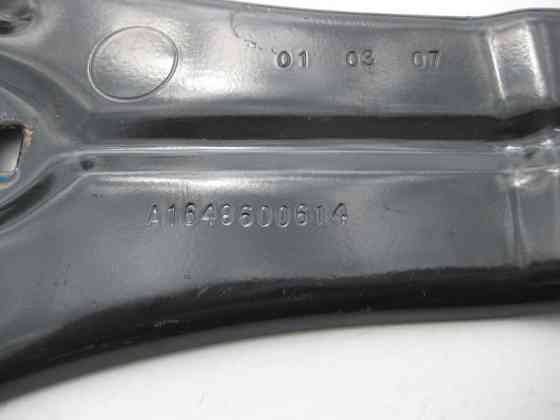 Mercedes-Benz  A1648600614 Кронштейн петлі кріплення вантажу за першим рядом сидінь ML W164 GL X164 Одеса