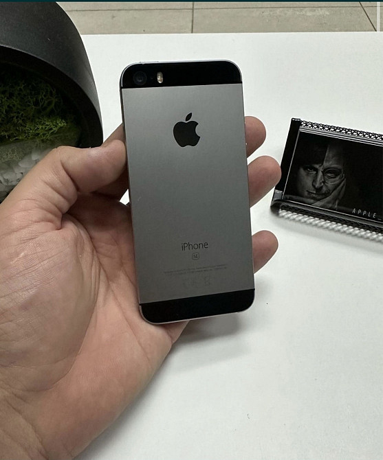 IPhone SE 32Gb Neverlock. Київ - фото 1