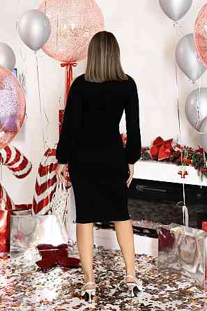 Платье из ангоры с открытыми плечами 