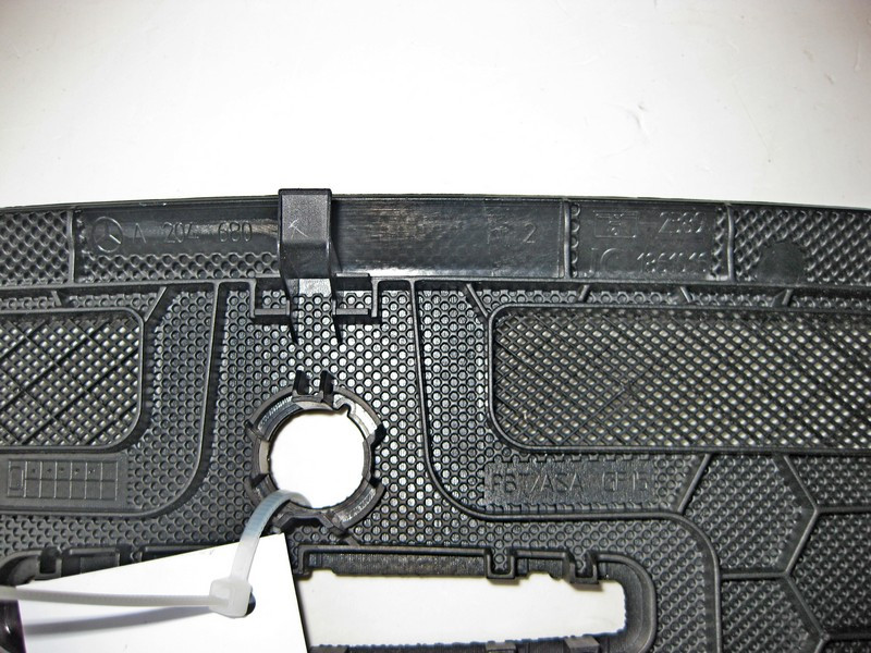 Mercedes-Benz  A2046802389 9051 Сітка торпеди верхня чорна під парктронік C-Class W204 рестайл Одесса - изображение 3