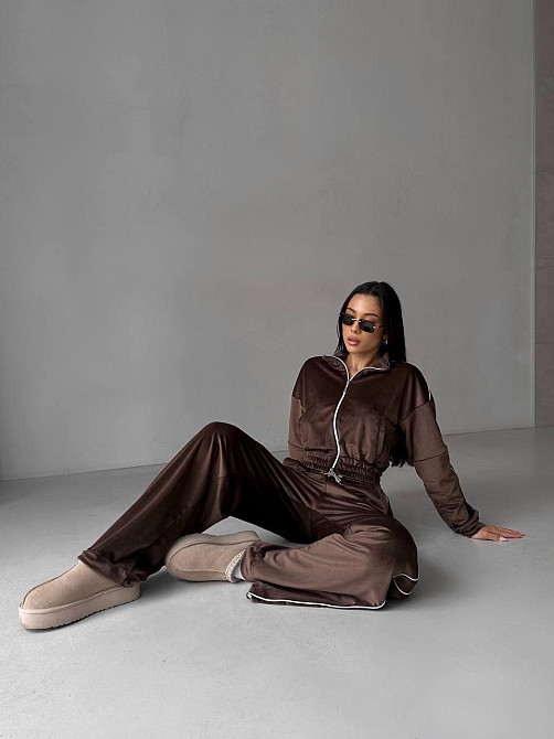 Жіночий повсякденний велюровий костюм-двійка: кофта та штани Шоколадний, 42/46 Одеса - фото 6