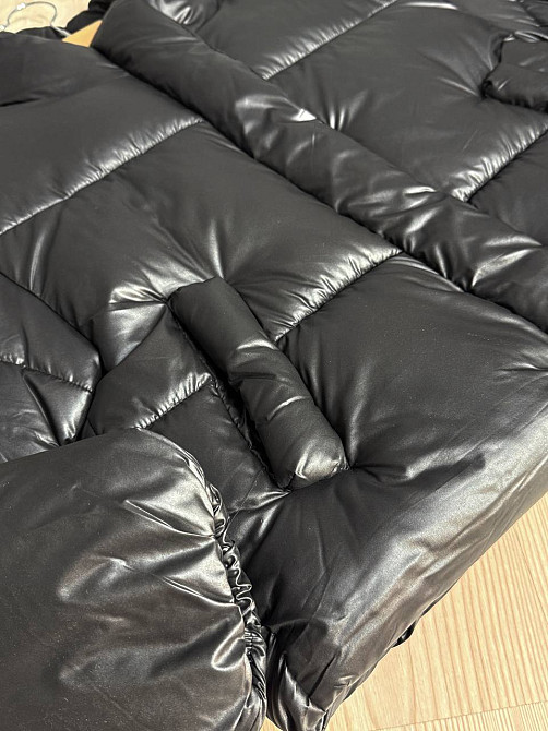 Куртка женская Haiziyuan 8606 короткая пуффер с воротником черная, черный, M Одесса - изображение 5