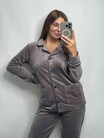 Костюм з плюшевого велюру на ґудзиках із двома кишенями Капучино S Харків