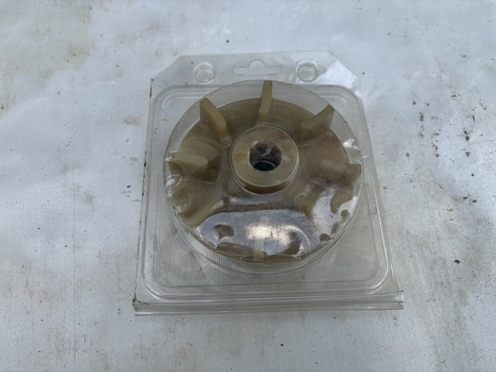 Крыльчатка водяного насоса ГАЗ-53 в сборе. Харьков - изображение 1