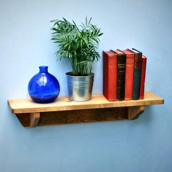 Настенная книжная полка 