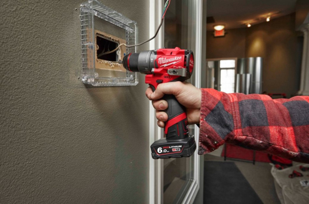 Дриль-шуруповерт акумуляторний безщітковий ударний MILWAUKEE M12 FPD2-202X (37Нм) (ЗУ+2Х2Ач+HDкейс) Одеса - фото 9