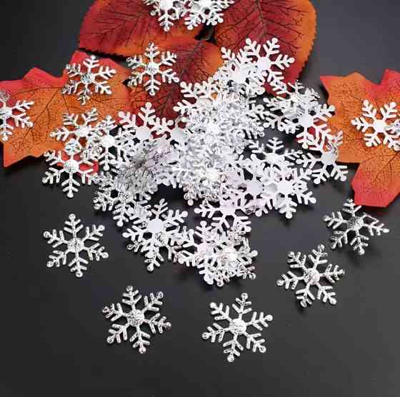 Новий рік сніжинки декоративні 100 штук 30 мм сріблястий Київ
