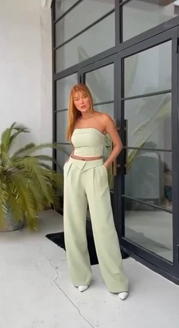 Жіночий стильний брючний костюм-двійка: топ і штани костюмка Оливка, 42/44 Одеса - фото 1