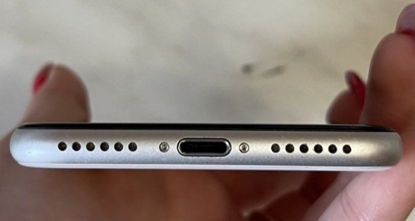 Айфон: iPhone SE (2020) Київ - фото 1