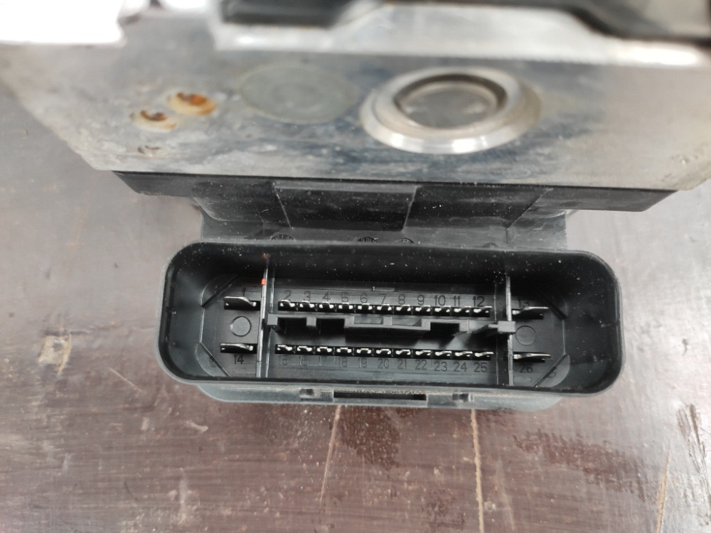 Блок ABS Renault Megane III 2009-2016 (476602272R) Ковель - фото 4