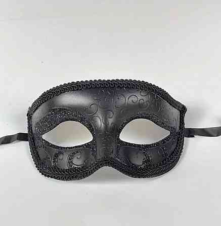 Маска карнавальная пластиковая унисекс one size черный Киев