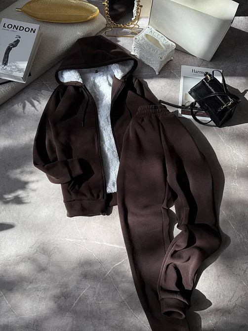 Женский теплый повседневный костюм двойка: худые+штаны, трехнить на флисе + мех Шоколад, 46/48 Одесса - изображение 4