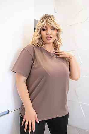 Базовая женская футболка 