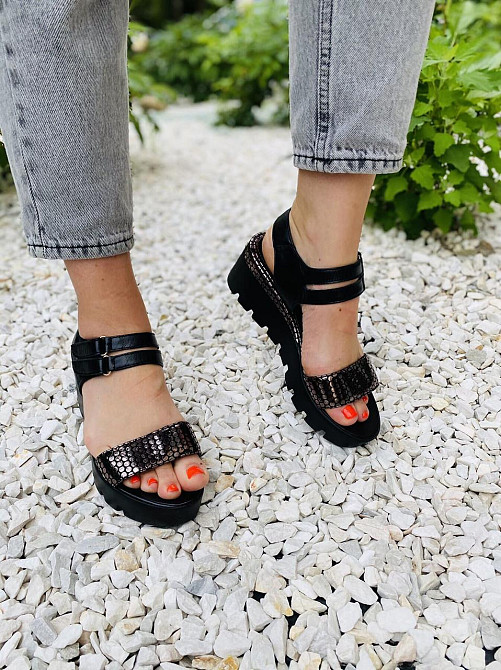 Olli Босоніжки жіночі чорні + квасоля OLLI 3-56274 літні / Шкіряні босоніжки на танкетці 37-39 Коломыя - изображение 6