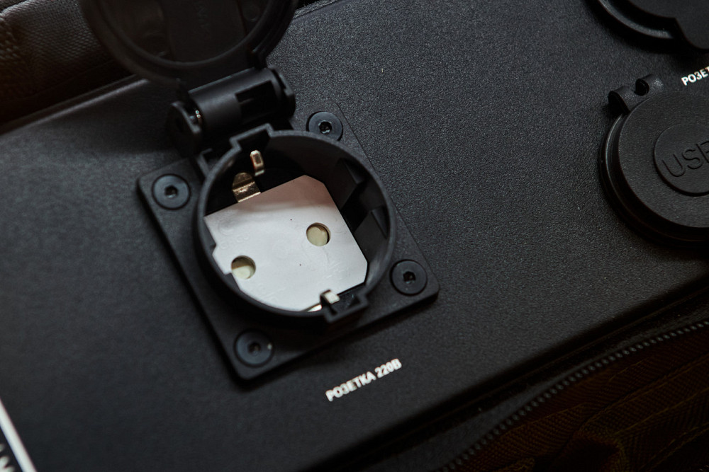 Багатоканальний блок Charger Bandera Power-180 для швидкого заряджання та автономного освітлення (180000 мА·год, 670 В) Вінниця - фото 9