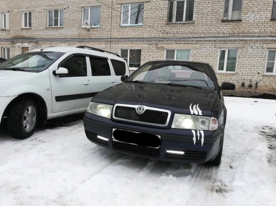 Наклейка на авто в виде Царапины Когтем Белая Свет Киев - изображение 6