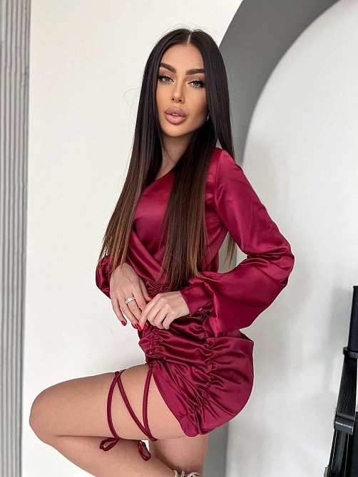 Жіноча романтична приваблива міні-сукня костюмний атлас Одеса - фото 1